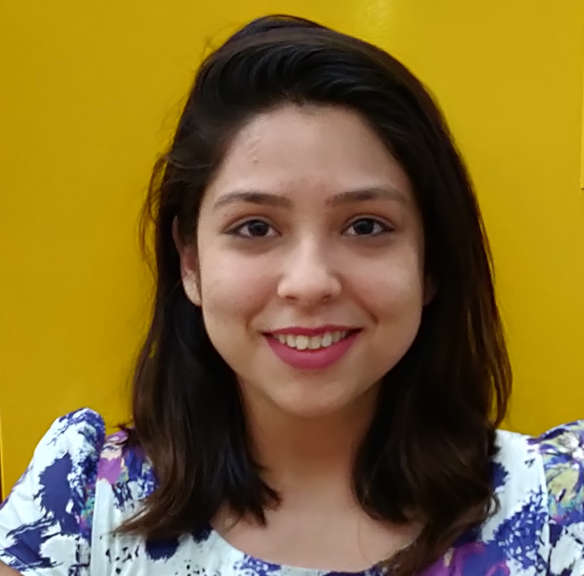 
                    Divya


                        Rakhiani